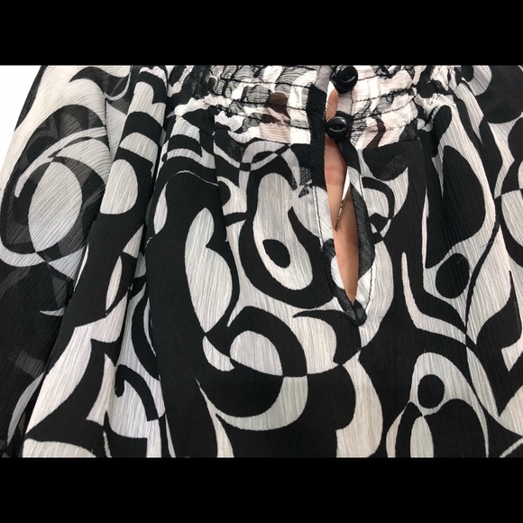 Top - Picture 2 of 6